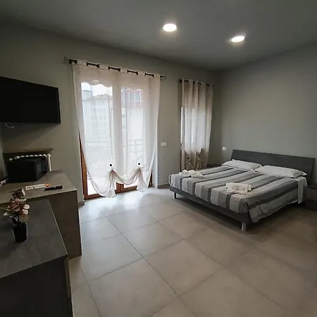 Bedroom *